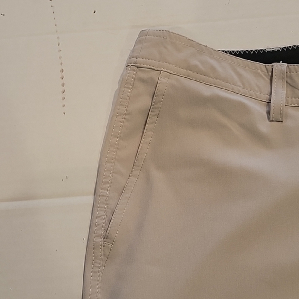 QUIET STORM KHAKI POLYESTER SHORTS (sz 29) - Picture 3 of 6